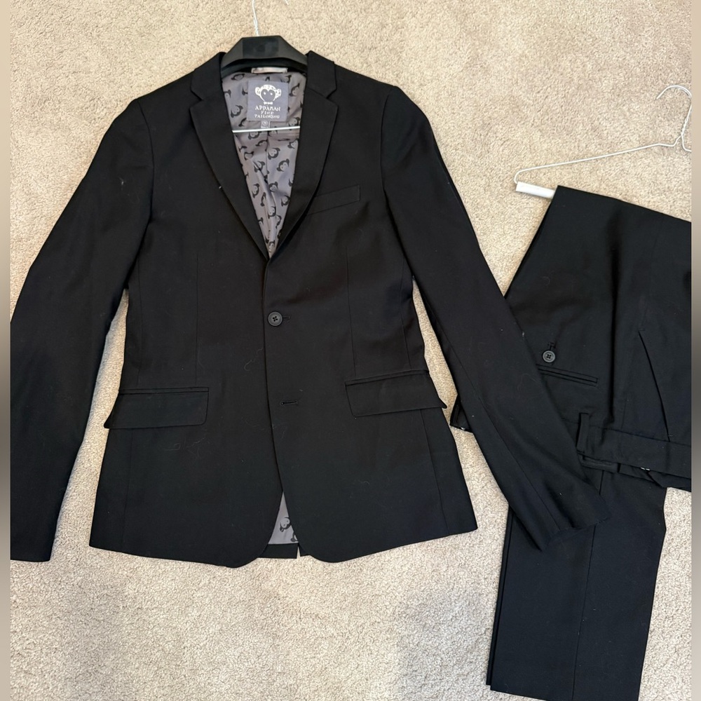 Boys Appaman suit EUC